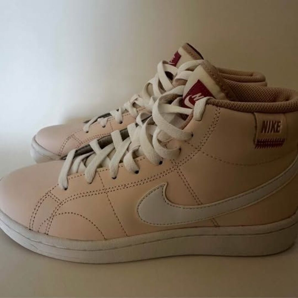 Womens Nike Court Royale 2 Sneakers Pink Size 7